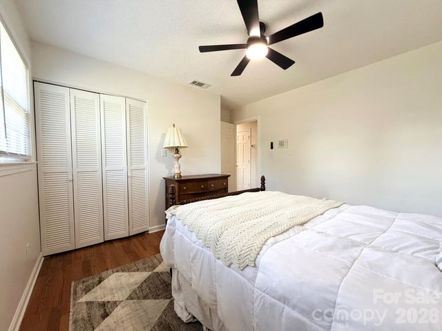 165 Northwest Road, Hickory, NC 28601