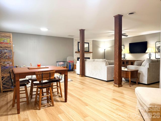 165 Northwest Road, Hickory, NC 28601