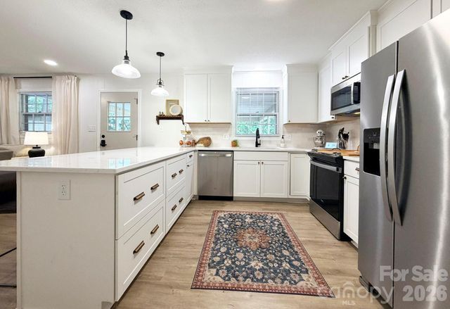 165 Northwest Road, Hickory, NC 28601