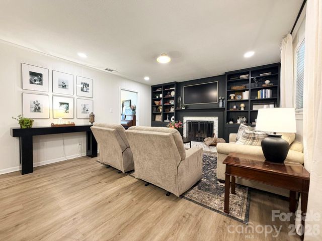165 Northwest Road, Hickory, NC 28601