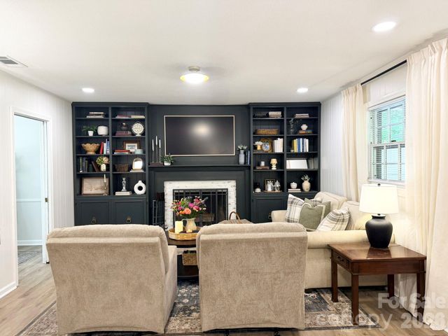 165 Northwest Road, Hickory, NC 28601