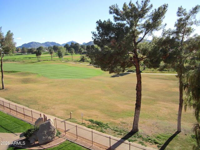 4303 E CACTUS Road 423, Phoenix, AZ 85032