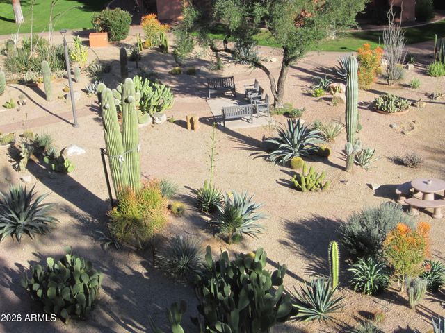 4303 E CACTUS Road 423, Phoenix, AZ 85032