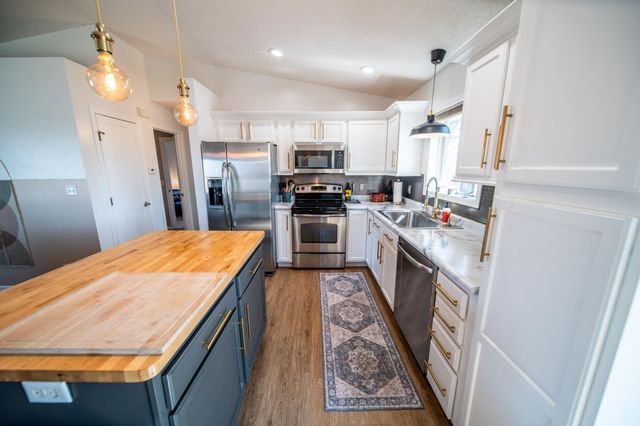 5944 Belfry Ln NW, Rochester, MN 55901