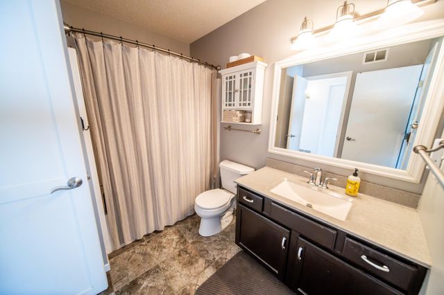 5944 Belfry Ln NW, Rochester, MN 55901