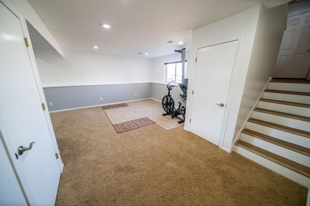 5944 Belfry Ln NW, Rochester, MN 55901