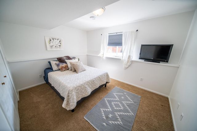 5944 Belfry Ln NW, Rochester, MN 55901