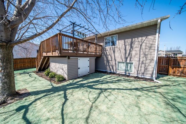 5944 Belfry Ln NW, Rochester, MN 55901