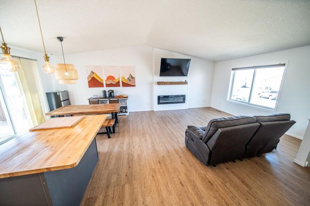 5944 Belfry Ln NW, Rochester, MN 55901