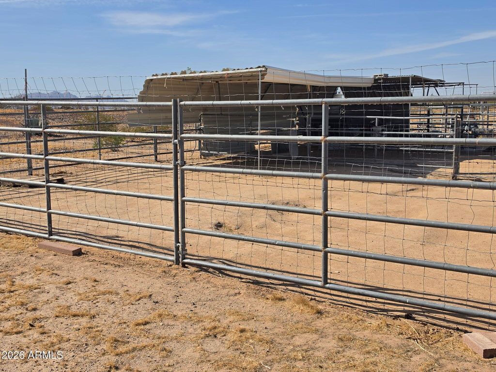 Image 5 of property listing at 30702 N 299TH Avenue 49, Wittmann, AZ 85361