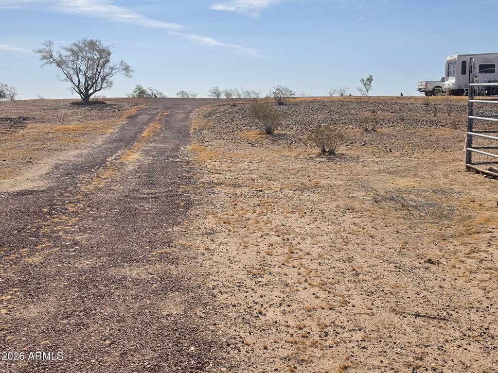 Image 8 of property listing at 30702 N 299TH Avenue 49, Wittmann, AZ 85361