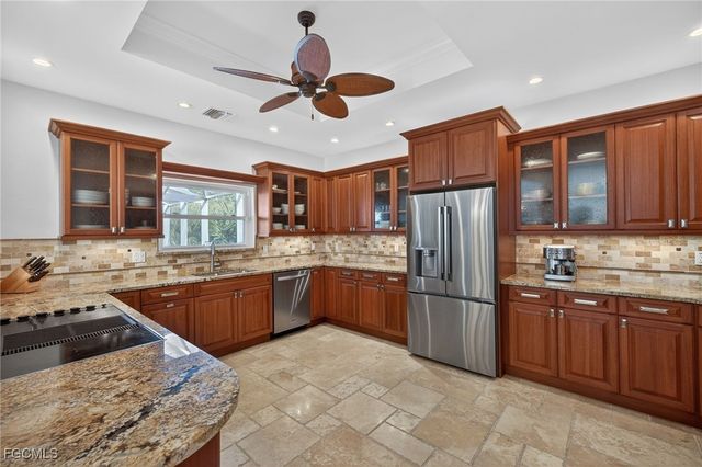 2312 Starfish LN, Sanibel, FL 33957
