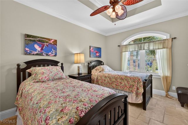 2312 Starfish LN, Sanibel, FL 33957