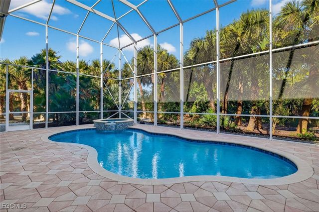 2312 Starfish LN, Sanibel, FL 33957