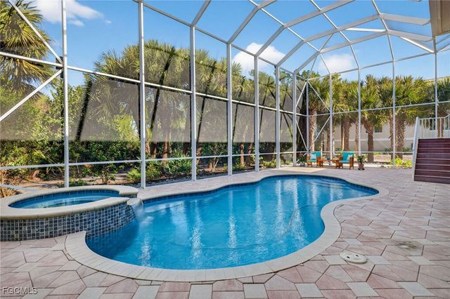 2312 Starfish LN, Sanibel, FL 33957