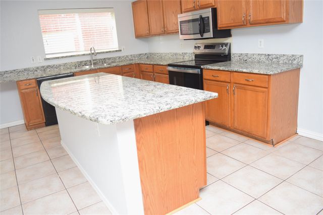 2120 Glenhaven Drive, Lewisville, TX 75067