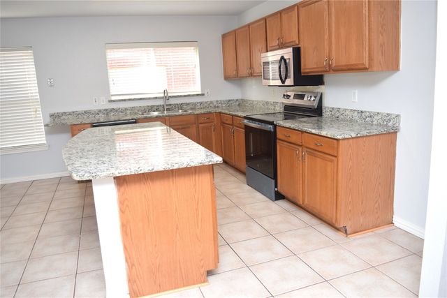 2120 Glenhaven Drive, Lewisville, TX 75067
