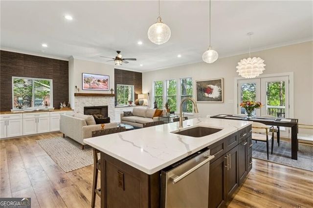 450 Cherokee Street, Canton, GA 30114