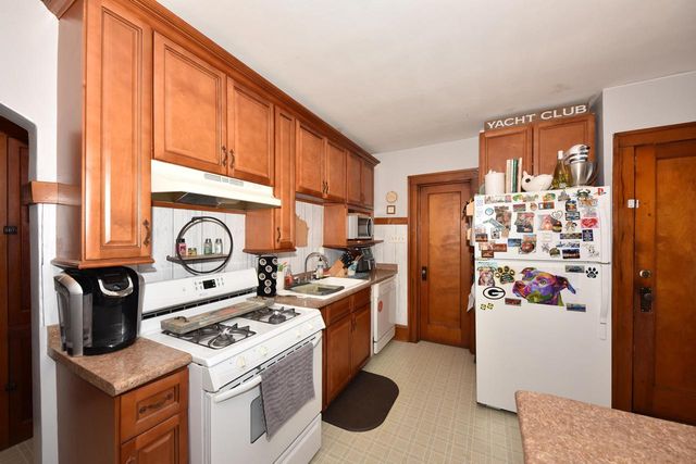 1816 S 59th STREET, West Allis, WI 53214