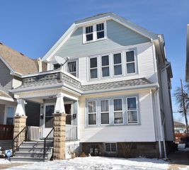 1816 S 59th STREET, West Allis, WI 53214