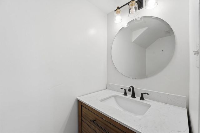 2220 Shadowdale Drive 350, Houston, TX 77043