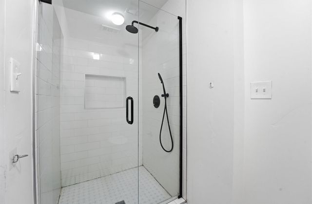 2220 Shadowdale Drive 350, Houston, TX 77043