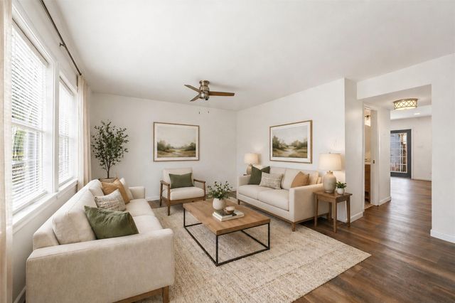 2220 Shadowdale Drive 350, Houston, TX 77043
