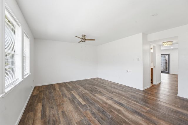 2220 Shadowdale Drive 350, Houston, TX 77043