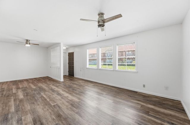 2220 Shadowdale Drive 350, Houston, TX 77043
