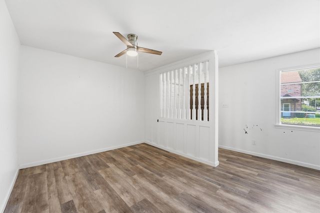 2220 Shadowdale Drive 350, Houston, TX 77043