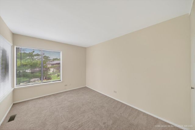 1326 Kingsbury Drive 6, Hanover Park, IL 60133