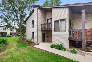 1326 Kingsbury Drive 6, Hanover Park, IL 60133