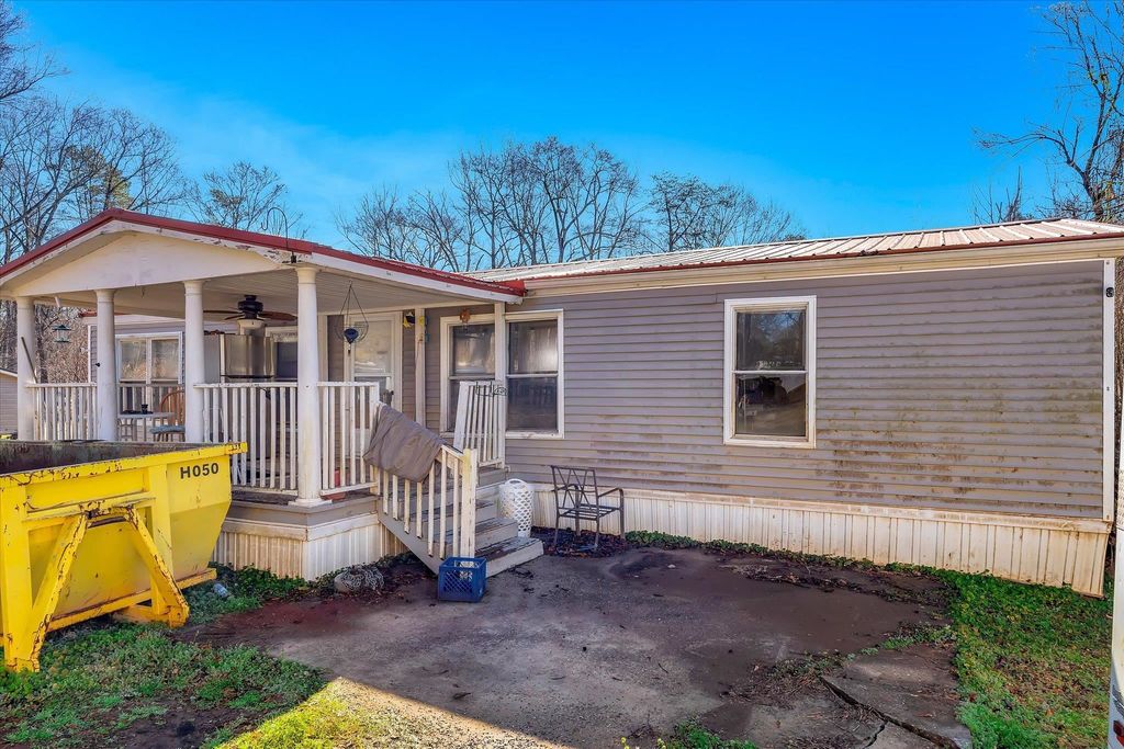 108 Shady Acres Circle, Greenville, SC 29611