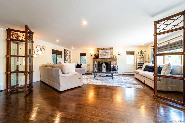 2 Valley Road, Westport, CT 06880