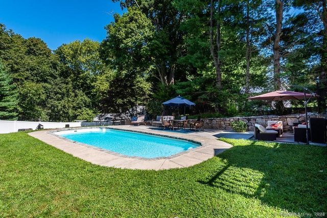 2 Valley Road, Westport, CT 06880