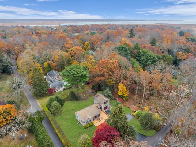 17 Hawkins Lane, Brookhaven, NY 11719