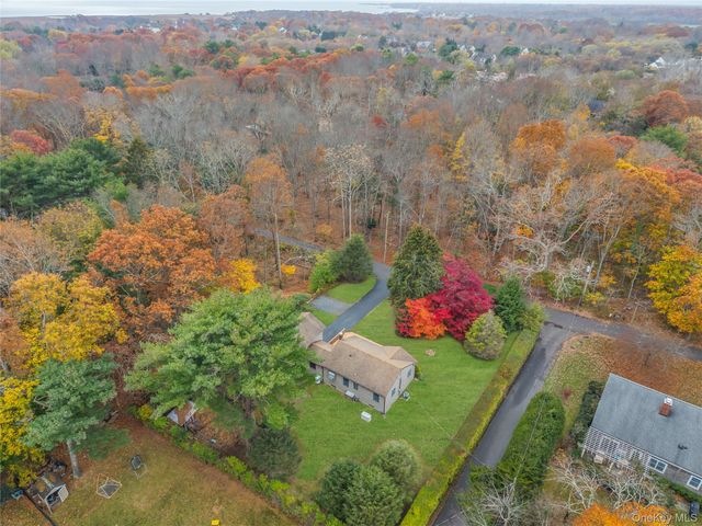 17 Hawkins Lane, Brookhaven, NY 11719