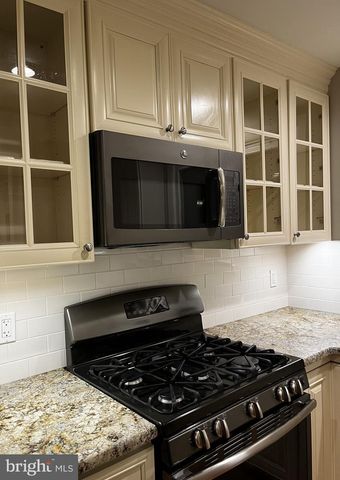 2201 JAMAICA DR, Wilmington, DE 19810