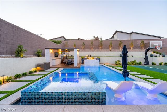 397 Vista Sunset Avenue, Las Vegas, NV 89138