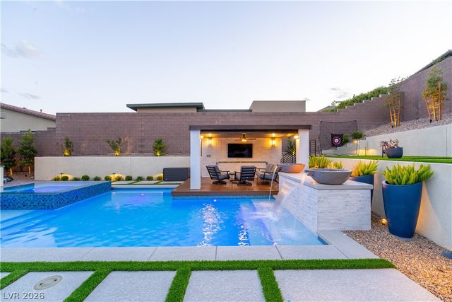 397 Vista Sunset Avenue, Las Vegas, NV 89138