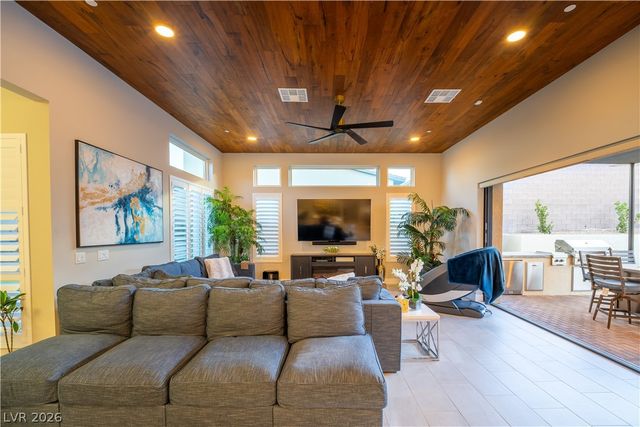 397 Vista Sunset Avenue, Las Vegas, NV 89138