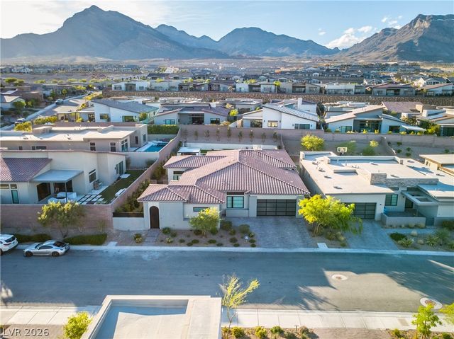 397 Vista Sunset Avenue, Las Vegas, NV 89138