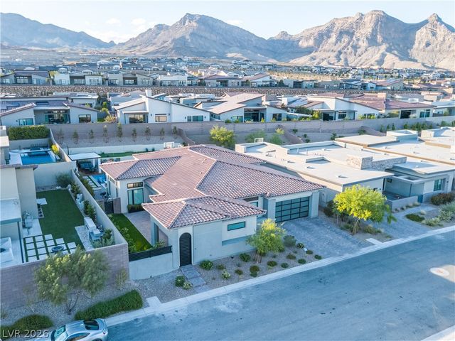 397 Vista Sunset Avenue, Las Vegas, NV 89138