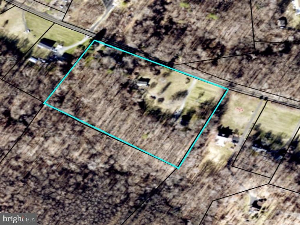 Image 4 of property listing at CROOM AIRPORT RD, Upper Marlboro, MD 20772