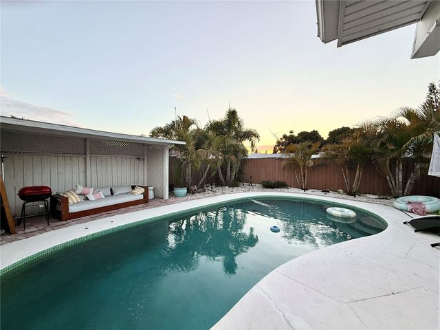 7812 POWDER HORN CIRCLE, Largo, FL 33773