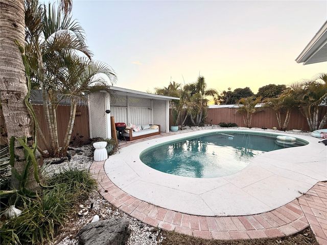 7812 POWDER HORN CIRCLE, Largo, FL 33773