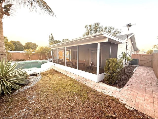 7812 POWDER HORN CIRCLE, Largo, FL 33773