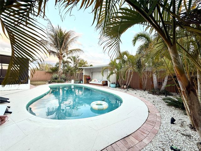 7812 POWDER HORN CIRCLE, Largo, FL 33773