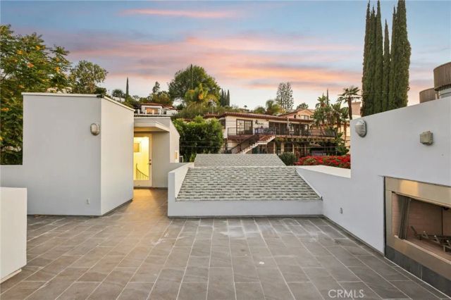 13424 Contour, Sherman Oaks, CA 91423