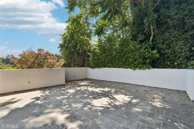 13424 Contour, Sherman Oaks, CA 91423